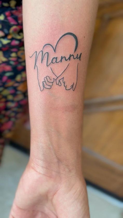 Tattoos For Husband Name, Husband Name Tattoos, Name Tattoos For Girls, Couple Name Tattoos, Fingerprint Tattoos, Name Tattoos For Moms, Name Tattoos On Wrist, Tattoos Infinity, Cool Wrist Tattoos