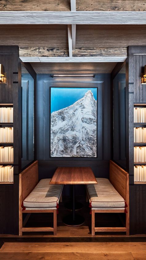 Get cozy for cocktail hour in the mountains at Madeline Hotel & Residences, where Timber Room offers comfortable nooks brimming with alpine glamor for Telluride’s après crowd. #AlwaysAuberge Mountain Boutique Hotel, Mountain Restaurant Interior Design, Colorado Hotels, Modern Mountain Lodge, Mountain Bar, Hotel Sweet, Mountain Hotel, Iron Kitchen, Greece Hotels