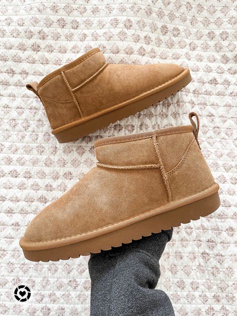 Ugg boots, ugg, dupe, amazon Ankle Ugg Boots, Fake Ugg Boots, Womens Ugg Boots Outfit, Ugg Low Tops, Low Ugg Boots, Ugg Low Boots, Ugh Ultra Mini Boots Outfit, Short Ugg Boots, Ugg Boots Low