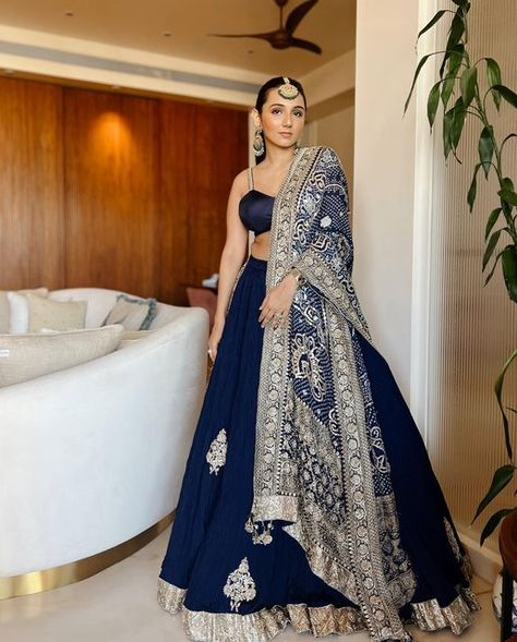 Guest Lehenga Ideas, Lehenga Guest Indian Weddings, Indian Dress For Wedding Guest, Jaipur Wedding Outfits, Day Wedding Outfit Indian, Hindi Wedding Guest Outfit, North Indian Wedding Outfits Guests, Wedding Reception Indian Outfit, Hindu Wedding Outfit Guest