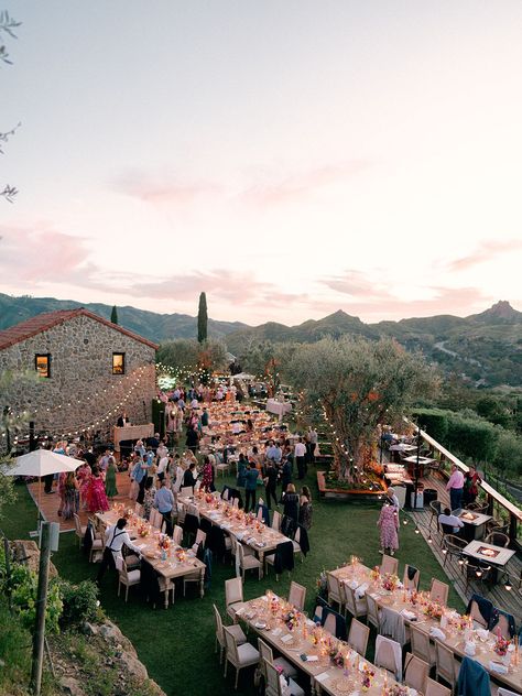 Al fresco dining for this summer wedding reception in Malibu, CA Al Fresco Dining Wedding, Cielo Farms Malibu, Garden Party Reception Ideas, Al Fresco Wedding Receptions, Cielo Farms Wedding, Outdoor Wedding Layout, Elope Courthouse, Wedding Reception Aesthetic, Montecito Wedding