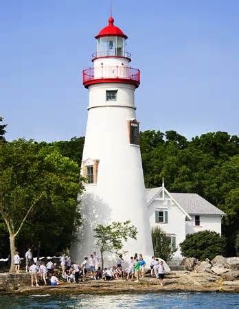 Look how big the light house is and how tiny the people. Marblehead Ohio, Marblehead Lighthouse, Lighthouse Photos, Water Towers, Lighthouse Pictures, Beautiful Lighthouse, Light Houses, Lake Erie, Light House