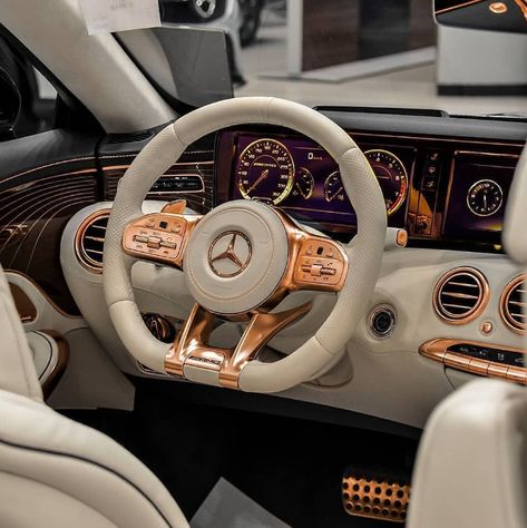 i want the white part to be black and the gold part to be red Gold Mercedes, Rose Gold Car, Rose Gold Interior, Bmw E87, Mercedes Interior, Gold Car, E63 Amg, Luxury Car Interior, Audi Rs