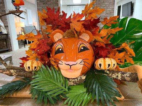 Simba Pumpkin Painting, Tiger Pumpkin Decorating, Animal Themed Painted Pumpkins, Lion Pumpkin Painting, Pumpkin Contest Ideas No Carve Disney, Disney No Carve Pumpkin Ideas, Pumpkin Decorating Animals, Fish Pumpkin Decorating Ideas, Lion King Pumpkin Painting