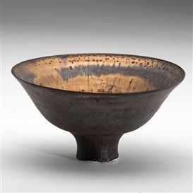 Artwork by Lucie Rie, High Footed Bowl, Made of Porcelain with manganese and matte black glaze Glazing Inspiration, Asian Ceramics, Lucie Rie, Art Live, Sculptures Céramiques, Creative Genius, Black Glaze, Raku Pottery, Slab Pottery