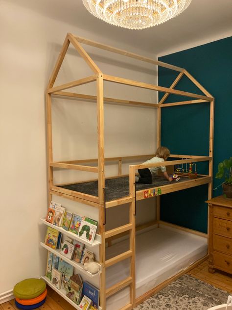 Ikea Kura Bed Bookshelf, 2 Kura Beds In 1 Room, Kura Trofast Hack, Ikea Kura Bed Hack Boys, Kura Cama Ikea, Kura Bed Hack, Ikea Kura Hack, Kura Hack, Trofast Ikea