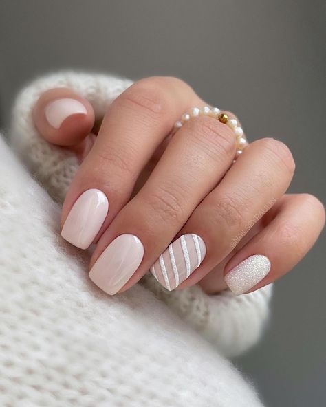 Discover the latest nail art trends and stay ahead of the fashion curve. #nails #nailsdesign #nailsart Short Nails Gel, Cute Nails Short, January Nails, Nude Nail Designs, Nails Purple, Nagel Tips, Short Square Nails, Simple Gel Nails, Short Square Acrylic Nails