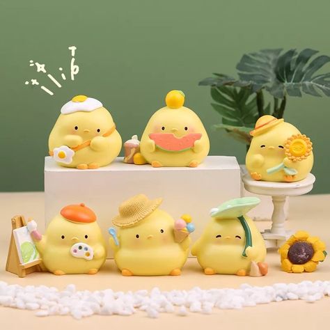 Duck Clay Art, Clay Duck, Clay Keychain, Tanah Liat, Clay Diy Projects, Clay Crafts Air Dry, Polymer Clay Miniatures, Clay Figurine, Cute Clay