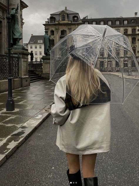 Winter Rainy Day, Winter Rainy Day Outfit, Cozy Rainy Day Outfit, Rainy Day Outfit Ideas, Rainy Day Outfit Aesthetic, Blue Skirt Outfits, Chunky Knit Sweater Dress, Brain Busters, Rainy Day Outfits