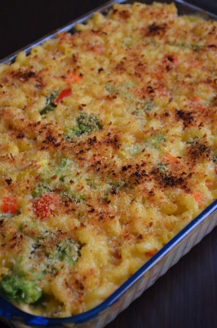 For the Love of Dessert: Roasted Vegetable Mac n Cheese - think I may omit the red pepper and carrots or just change to roasted broccoli mac 'n cheese Easy Apps, Veggie Meals, Roasted Vegetable, Pasta Dinners, Tasty Pasta, Vegetarian Dinners, Dinner Food, Macaroni Cheese, Food Diet