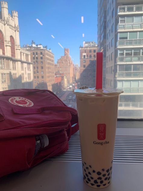 Gong Cha Aesthetic, Skyscraper Aesthetic, Bobo Tea, Bubble Tea Aesthetic, Big Snacks, Starbucks Aesthetic, Bubble Tea Recipe, Gong Cha, Tea Aesthetic