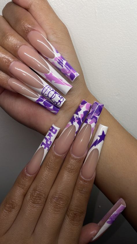 2ky Nails, Brown Chicana Nails, Bathing Ape Nails, Bape Inspired Nails, Bapesta Nails Designs, Red Bape Nails, Pink Bape Nails, Bape Star Nails, Bape Nails Design