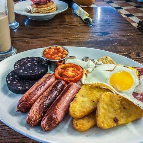 The Hungry Man on Instagram: “This should see me through until lunch! What you doing for your Sunday? . . .  #monday #hangry #hungry #fryup  #breakfast #food #foody…” Hangover Food