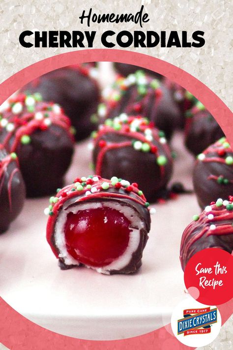 Cherry Cordials and Christmas go hand-in-hand. Make a batch to give as a holiday present, or to share on Christmas eve. Cordial Recipe, Valentines Recipes Desserts, Cherry Cordial, Strawberry Mousse, Low Carb Cheesecake, Valentine Desserts, Chocolate Bark, Chocolate Lover, Homemade Chocolate