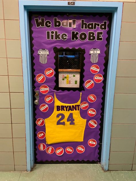 Kobe Bryant Door Decoration, Teacher Diy, Singular And Plural Nouns, School Door Decorations, Classroom Doors, Autumn Leaves Art, Door Black, Classroom Activity, Teachers Diy