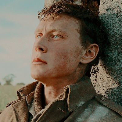 #1917movie William Schofield, 1917 Movie, Sam Mendes, George Mackay, Movie Cinema, Battlefield 1, British Soldier, British Boys, History Class