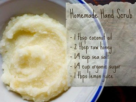 Want to Get Soft Hands? Try My Homemade Hand Scrub! Uses 5 simple real food ingredients... Homemade Hand Scrub, Hand Scrub Homemade, Nagel Art, Homemade Coconut Oil, Natural Skincare Recipes, Hand Scrub, Coconut Oil For Skin, Homemade Remedies, Diy Body