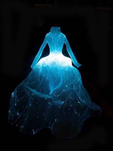 Fiber optic fabric. It's $180 a yard, before you get too excited. one day! Dress With Lights, Fiber Optic Dress, Shimmering Dress, E Textiles, Led Fashion, Led Dress, Futuristic Fashion, Wearable Tech, Tech Fashion