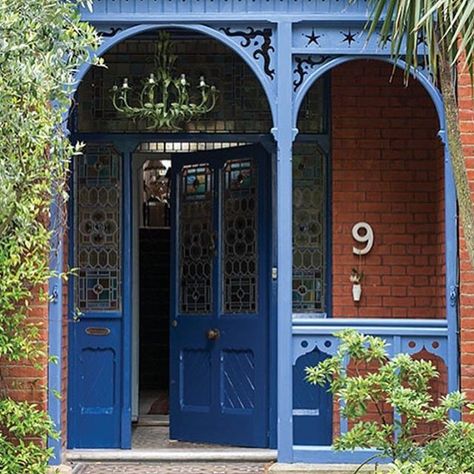 “A door in Drawing Room Blue is sure to make a strong statement. 💙💙💙 What colour is your front door?” Farrow And Ball Drawing Room Blue, Farrow Bal, Navy Blue Paint, Black Paint Color, Front Door Paint Colors, Trending Paint Colors, Door Paint Colors, Pintura Exterior, Stucco Exterior