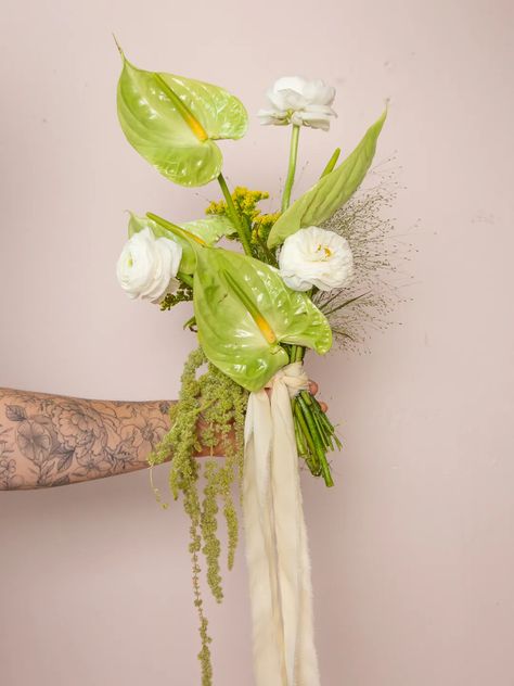 Fall Wedding Flower Trends: Amaranthus Amaranth Wedding Decoration, Green Amaranthus Wedding, Amaranthus Wedding Bouquet, Amaranthus Wedding, Lime Green Wedding Theme, Amaranthus Bouquet, Amaranthus Flower, Green Amaranthus, Amaranth Flower