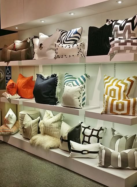 Home Showroom, Cushion Pillow, Showroom Display Ideas, Cushions Display, Cushion Display Ideas, Pillow Store Display, Home Decor Showroom, Cushion Design Ideas, Cushion Display