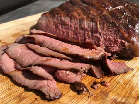 Smoked Sirloin Tip Roast, Smoked Roast Beef, Smoked Roast, Sirloin Roast Recipes, Beef Sirloin Tip Roast, Eye Of Round Roast, Smoked Chuck Roast, Tip Roast, Eye Of Round