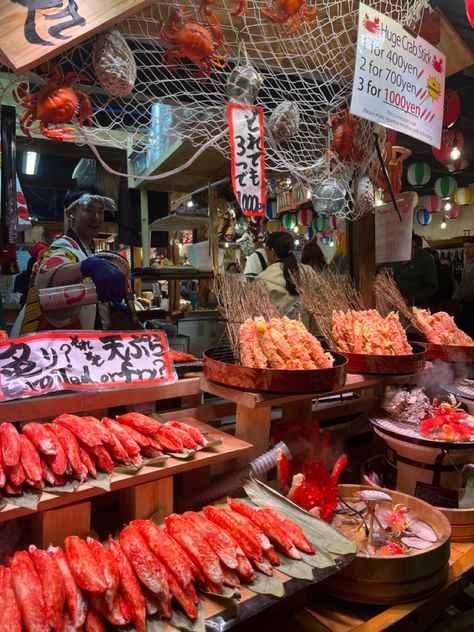 Japan Fish Market, Japanese Fish Market, Kyoto Japan Food, Sushi Store, Kyoto Hotel, Kyoto Food, Nishiki Market, Crab Sticks, Japan Market