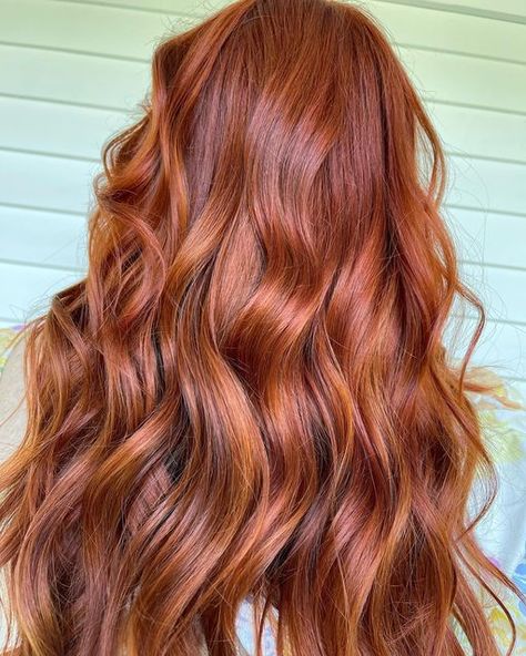 Copper Golden Hair, Copper Hair Pink Highlights, Ginger Hair Brown Eyes, Fall Copper Hair, Side Braids Hairstyles, Autumn Hair Colors, Blonde Copper, Textured Hairstyles, Cowboy Copper