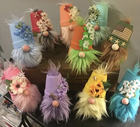 Flower Pot Gnomes, Pot Gnomes, Craft Gnomes, Making Gnomes, Sock Gnomes, Spring Gnomes, Diy Gnome, Gnome Crafts, Gnome Ideas