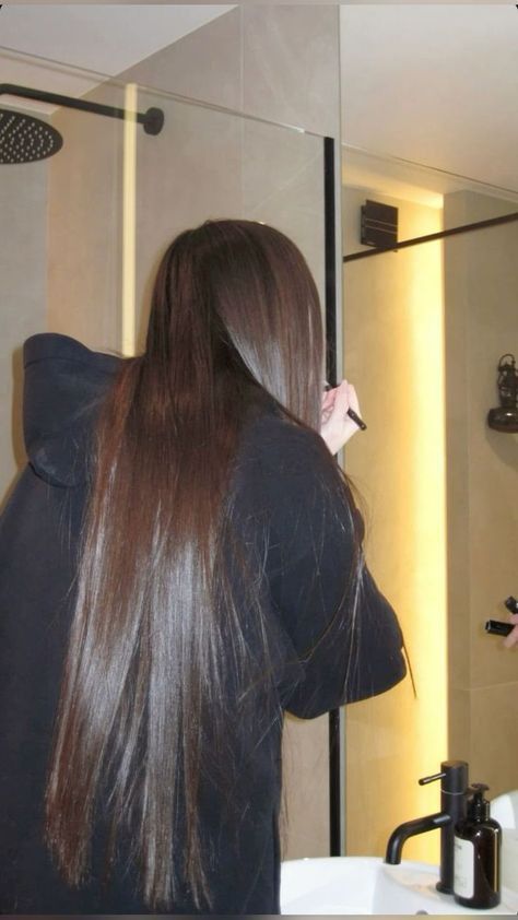 Long Shiny Hair, Long Brunette, Cut My Hair, Beautiful Long Hair, Hair Inspo Color, Dream Hair, Shiny Hair, Aesthetic Hair, Hairstyles Haircuts