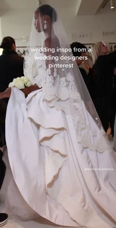 Italy Wedding Dress, White Wedding Dress, Dream Wedding Ideas Dresses, Wedding Mood, Dreamy Wedding, Italy Wedding, Wedding Veils, Wedding Dress Inspiration, Fairytale Wedding