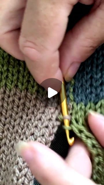 Knitting Sewing Seams, How To Join Knitting Pieces, Knit Seams Together, Sewing Together Knitting, How To Join Two Knitted Pieces, Sewing Knitted Seams Together, Joining Seams In Knitting, How To Join Knitted Pieces, Joining Knitting Seams