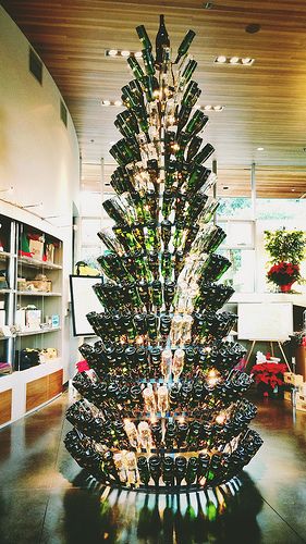 Wine Bottle Christmas Tree, Wine Tree, Upside Down Christmas Tree, Unusual Christmas Trees, Bottle Trees, Empty Wine Bottles, Auction Ideas, Wine Cellar Design, Cellar Design