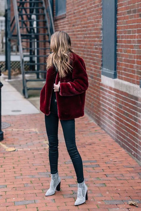 Jess Ann Kirby wears a burgundy faux fur jacket with 7 for all man kind coated skinny jeans and sparkle booties from shop bop Sparkly Boots Outfit, Winter Festival Outfit, Sparkly Boots, Booties Outfit, Cozy Outfit, It's Cold, Winter Outfits Women, Holiday Fashion, Look Chic