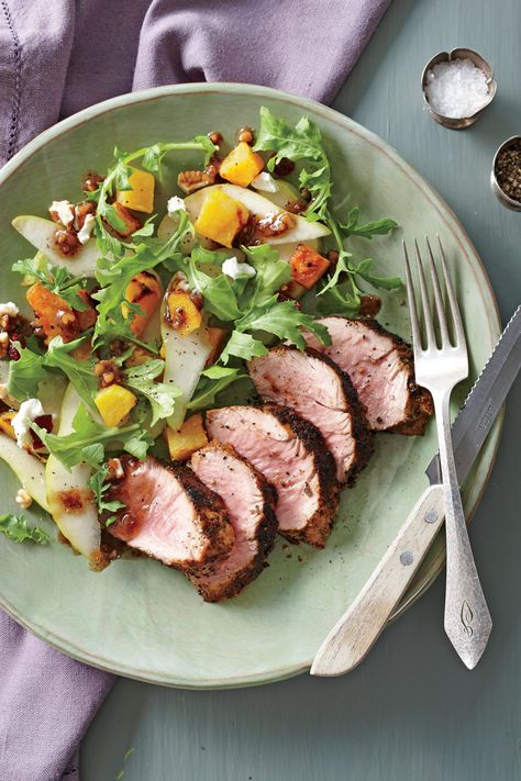 Pork Tenderloin Salad, Butternut Salad, Healthy Southern Recipes, Juicy Pork Tenderloin, Butternut Squash Salad, Hearty Dinner Recipes, Tenderloin Recipes, Christmas Food Dinner, Pork Tenderloin Recipes