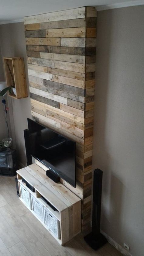 #LivingRoom, #PalletTvStand, #PalletWall, #RecyclingWoodPallets, #TvStand, #Wall This was my old fireplace (95 cm wide), with the creation of a larger frame (120cm) with slatted base (reclaimed) to host the recycled pallet boards . The idea is to hang the TV; I wanted to hide cables and a location for the CD / DVD. I also c Entertainment Center Wall, Pallet Fireplace, Fireplace And Tv, Pallet Tv, Pallet Tv Stand, Pallet Tv Stands, Pallet Projects Easy, 1001 Pallets, Diy Tv Stand