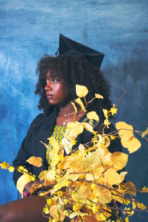 #graduation #gradphotoshoot #blackgrad Earthy Graduation Pictures, Black Graduation Photoshoot, Graduation Film Photos, Senior Photos Black Women, 90s Graduation Pictures, Senior Photoshoot Ideas High Schools, Vintage Graduation Pictures, Graduation Pictures Black Women, Non Traditional Graduation Pictures