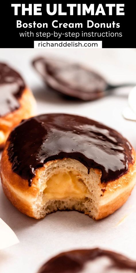 These Boston cream donuts are made with fluffy yeast dough, filled with creamy vanilla custard, and topped with chocolate ganache. Holiday Recipes Christmas Desserts, Boston Cream Donut, Cream Filled Donuts, Donuts Recipes, Christmas Main Dishes, Doughnut Recipe Easy, Holiday Recipes Thanksgiving, Yeast Dough, Cream Cheese Desserts