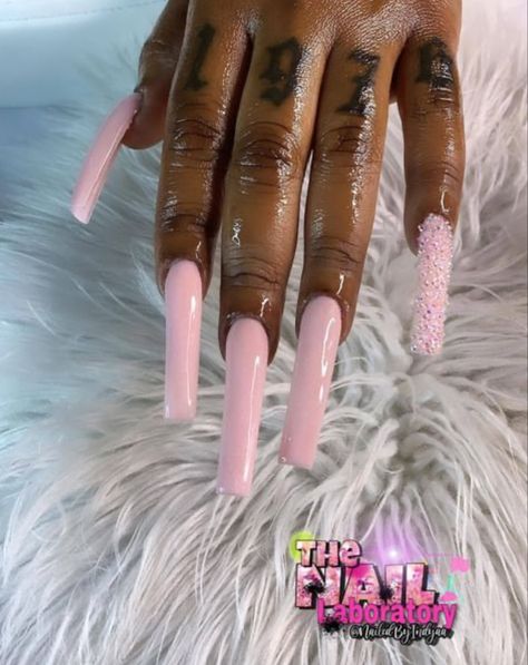 Long Acrylic Nail Designs, Drip Nails, Claw Nails, Glamour Nails, Colored Acrylic Nails, Glow Nails, Dope Nail Designs, Classy Acrylic Nails, Exotic Nails