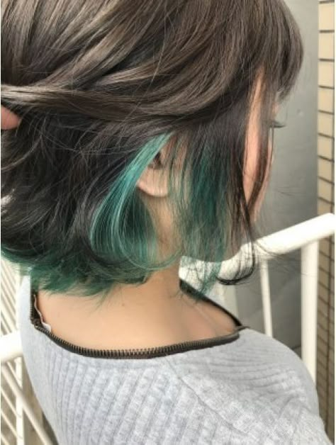 Peekaboo Hair Short, Underdye Hair Short, Peekaboo Hair Color Short, Undercolor Hair, Hair Dyed Underneath, Black Hair Makeup, Hidden Hair Color, Balayage Hairstyles, Hairstyles For Black Hair