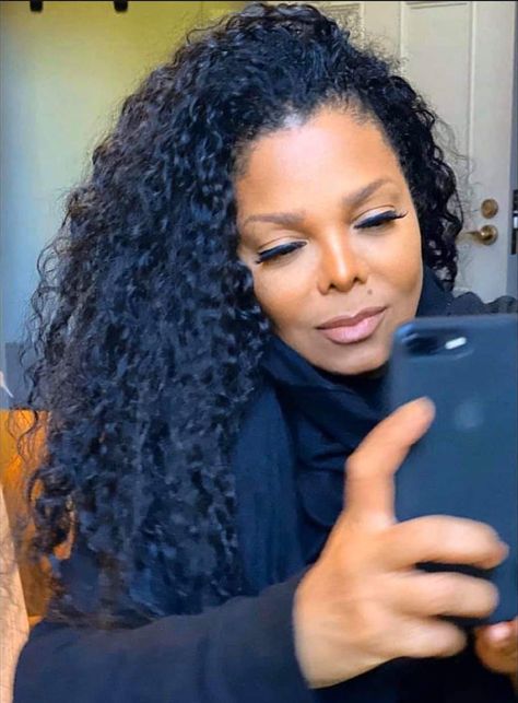 Janet Jackson Style, Mariah Carey Dress, Janet Jackson 90s, Janet Jackson Baby, Janet Jackson Videos, Fine Hairstyles, Jo Jackson, Miss Jackson, Missy Elliot