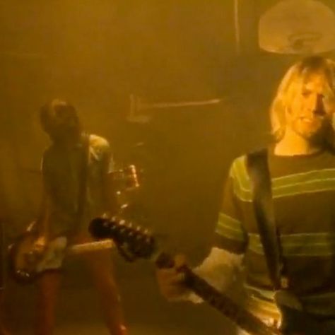 SMELLS LIKE TEEN SPIRIT. 90s Songs, Rock & Roll, Rock Videos, Smells Like Teen Spirit, Musica Rock, 90s Music, Rock Songs, Dave Grohl, Indie Pop