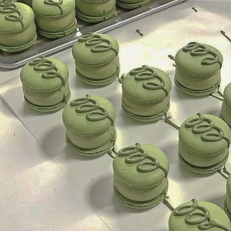 Cheengu Green, Minuman Starbucks, Green Aesthetic Tumblr, Kue Macaroon, Sage Aesthetic, Green Widget, Mint Aesthetic, Matcha Aesthetic, Sage Green Aesthetic