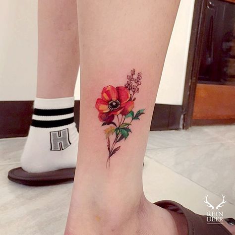 Anemone Tattoo by zihwa_tattooer Anemone Flower Tattoo, Anemone Tattoo, Poppy Flower Tattoo, Hyper Realistic Tattoo, Red Anemone, Watercolor Tattoo Flower, Red Rose Tattoo, Poppies Tattoo, C Tattoo