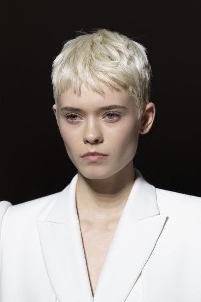 Blond Pixie, Givenchy Couture, Really Short Hair, Super Short Hair, Edgy Short Hair, Short Layered Haircuts, Edgy Hair, Haircut And Color, Short Blonde