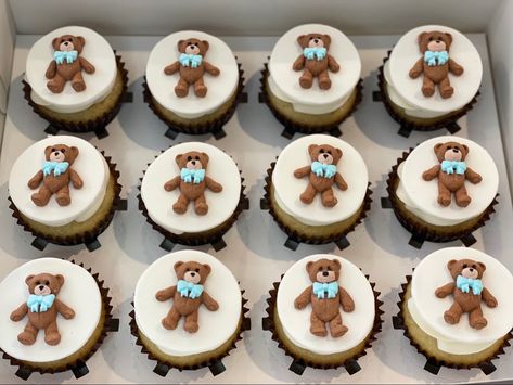 We Can Bearly Wait Cupcakes, Teddy Bear Candy Table, Teddy Bear Dessert Table, Teddy Cupcakes, Teddy Bear Cake Pops, Teddy Bear Cupcakes, Baby Shower Oso, Baby Shower Decorations Neutral, Candy Birthday Cakes