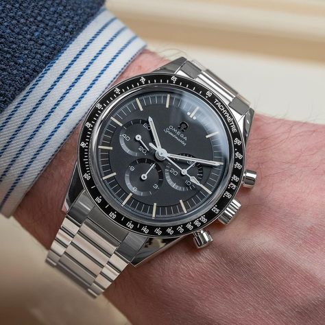 Teddy Baldassarre on Instagram: “OMEGA Speedmaster 321. • • • • • #omega #omegawatches #omegawatch #speedmaster #omegaspeedmaster #speedmaster321 #moonwatch #wristshot…” Moon Watch, Omega Speedmaster, Luxury Watches For Men, Men's Collection, Luxury Watches, Rolex Watches, Omega Watch, Rolex, On Instagram