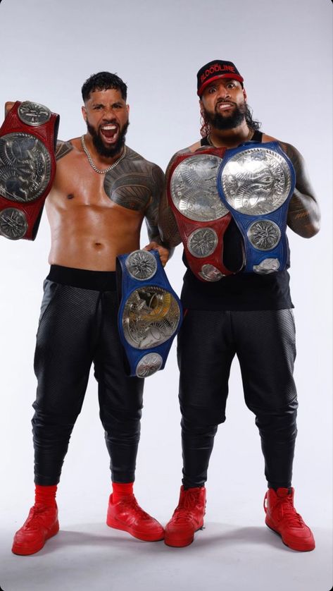 Wwe Hulk Hogan, Samoan Men, Usos Wwe, Liverpool Premier League, Polynesian Men, The Usos, Roman Reigns Wwe Champion, Wwe Tag Teams, Wrestling Stars