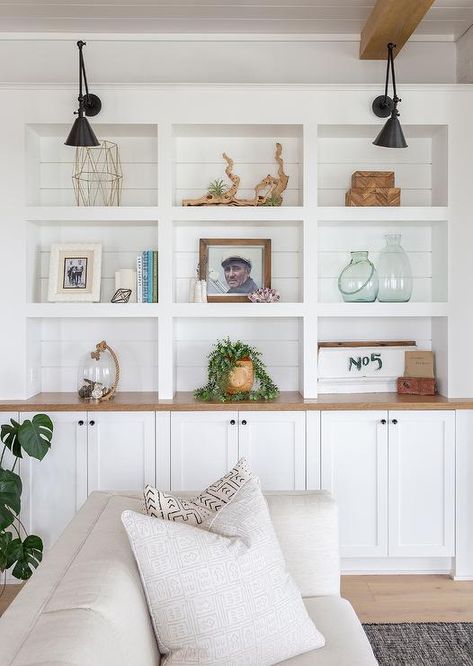 Shelf In Living Room, Bathroom Redecorating, High Shelf, Built In Shelves Living Room, Living Room Built Ins, Homeschool Room, Cottage Living Rooms, Mediterranean Decor, White Shelves