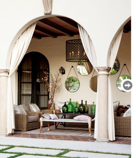 Beautiful furnished patios make for perfect areas to have spring parties. Hanging Mirrors, Inspiring Outdoor Spaces, Patio Inspiration, Outdoor Mirror, Outside Living, Style At Home, Diy Patio, Outdoor Rooms, Outdoor Design